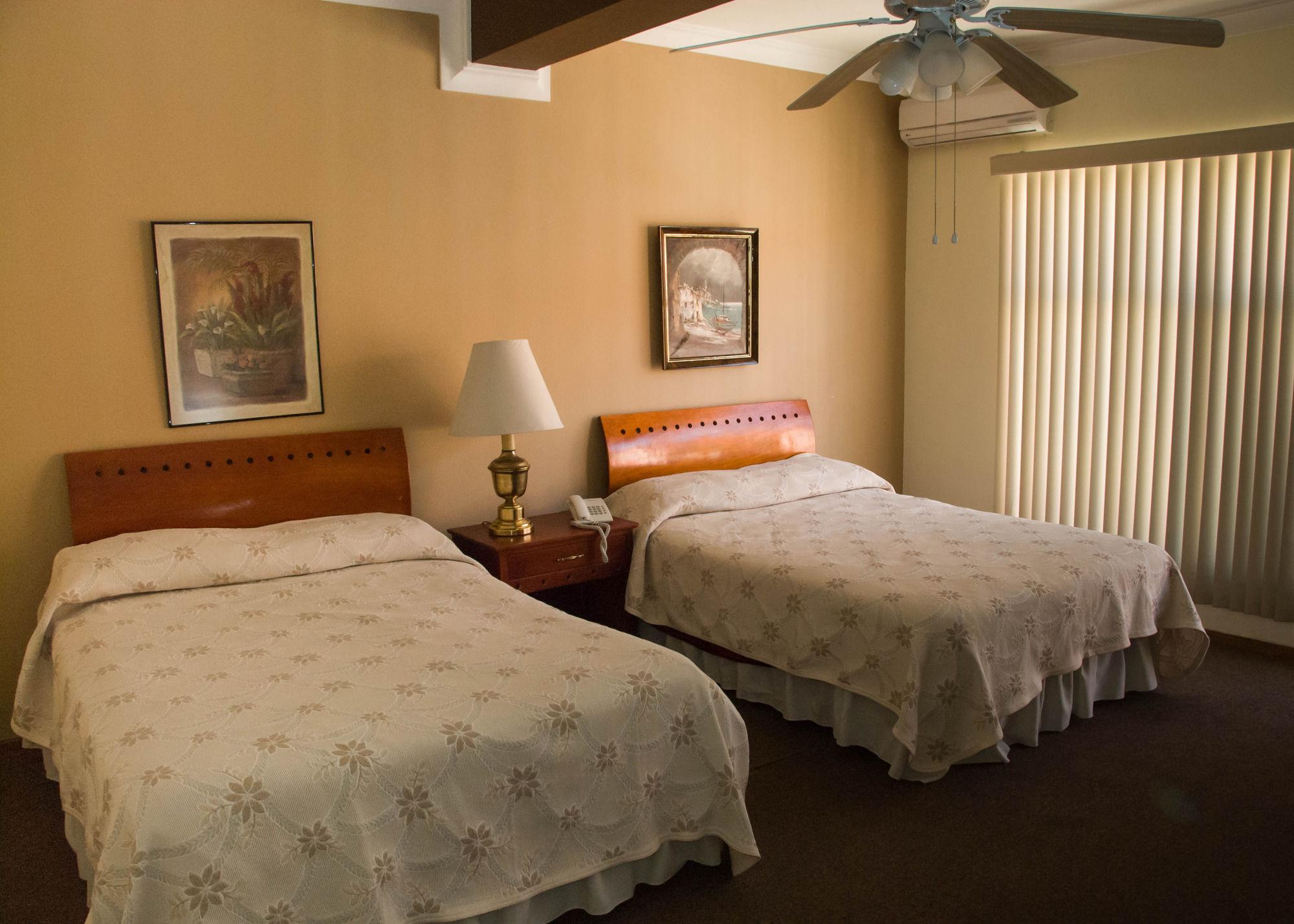 Hotel Rincon Real Suites Durango Exterior photo