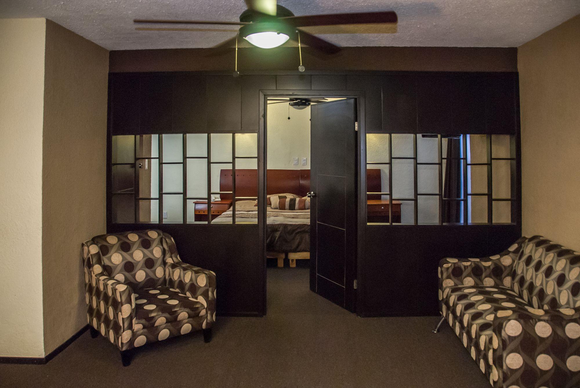 Hotel Rincon Real Suites Durango Exterior photo