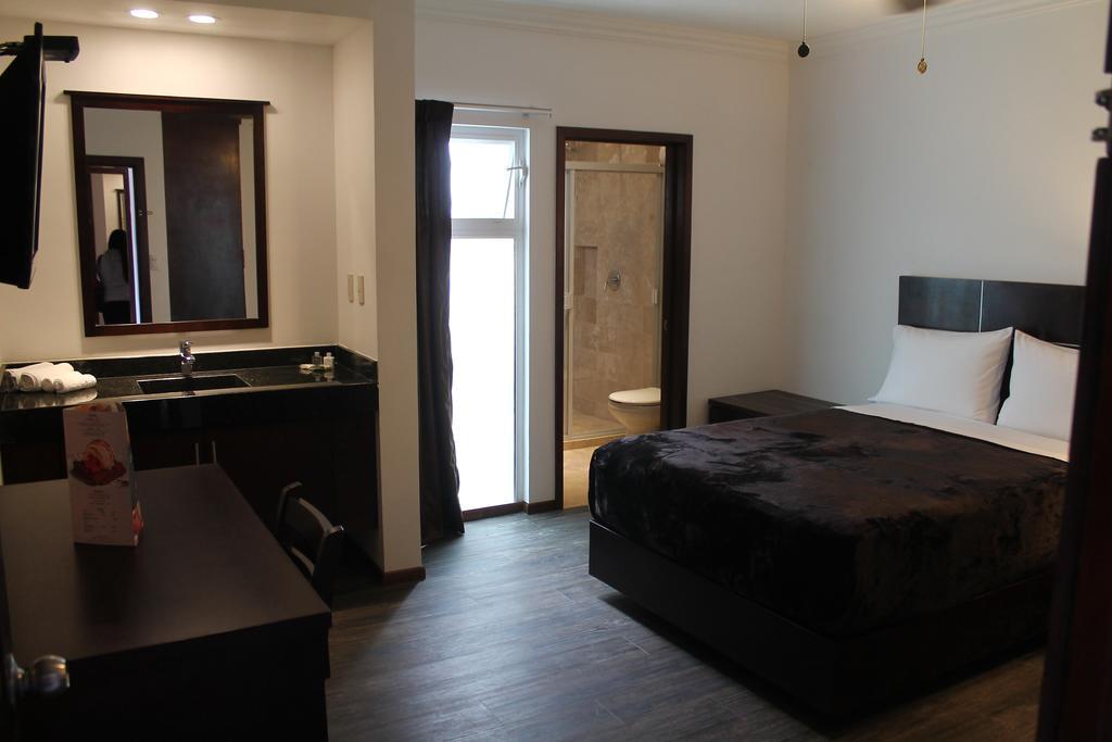 Hotel Rincon Real Suites Durango Exterior photo